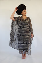 Load image into Gallery viewer, Amira Kaftan