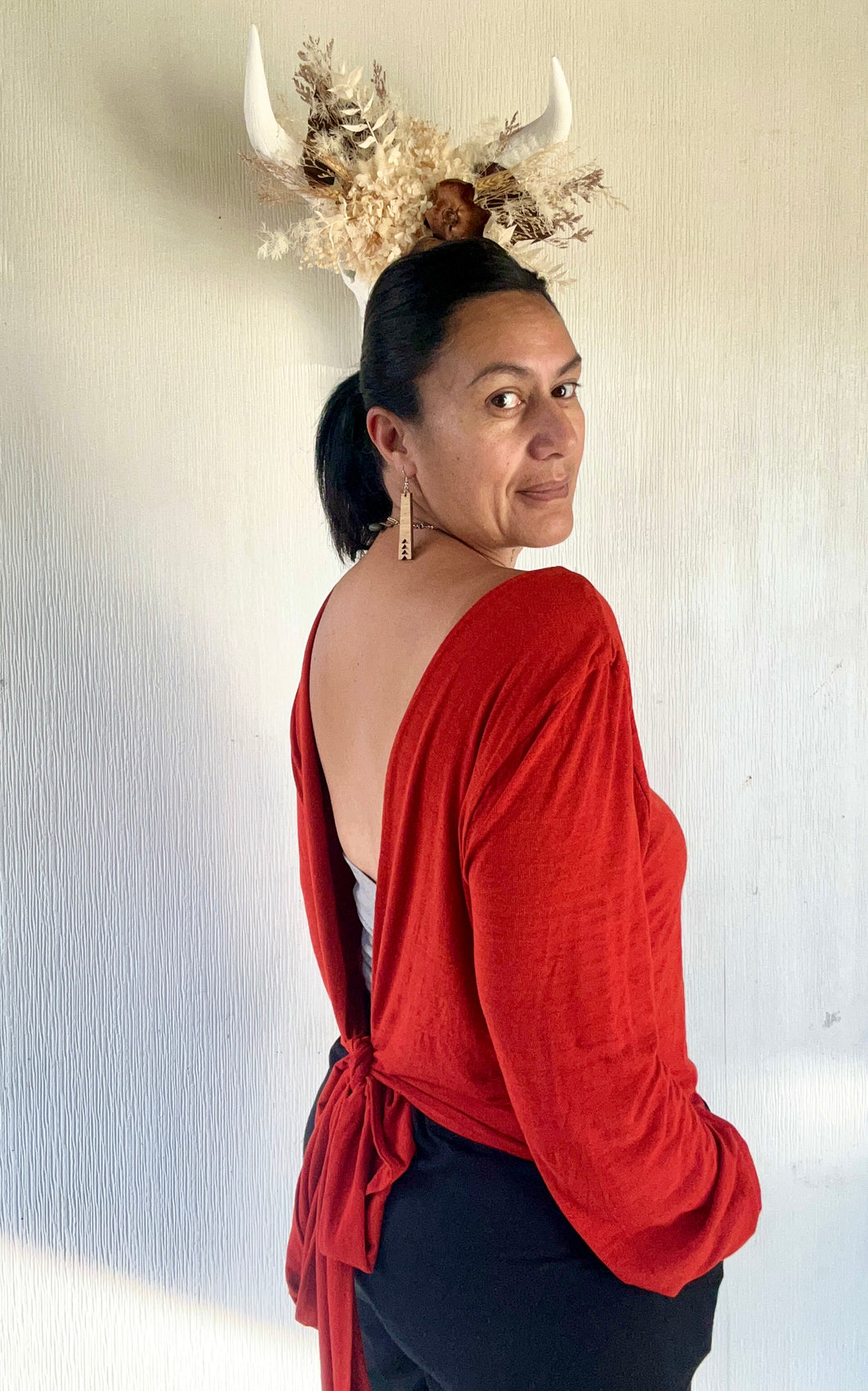 Māia tie back top